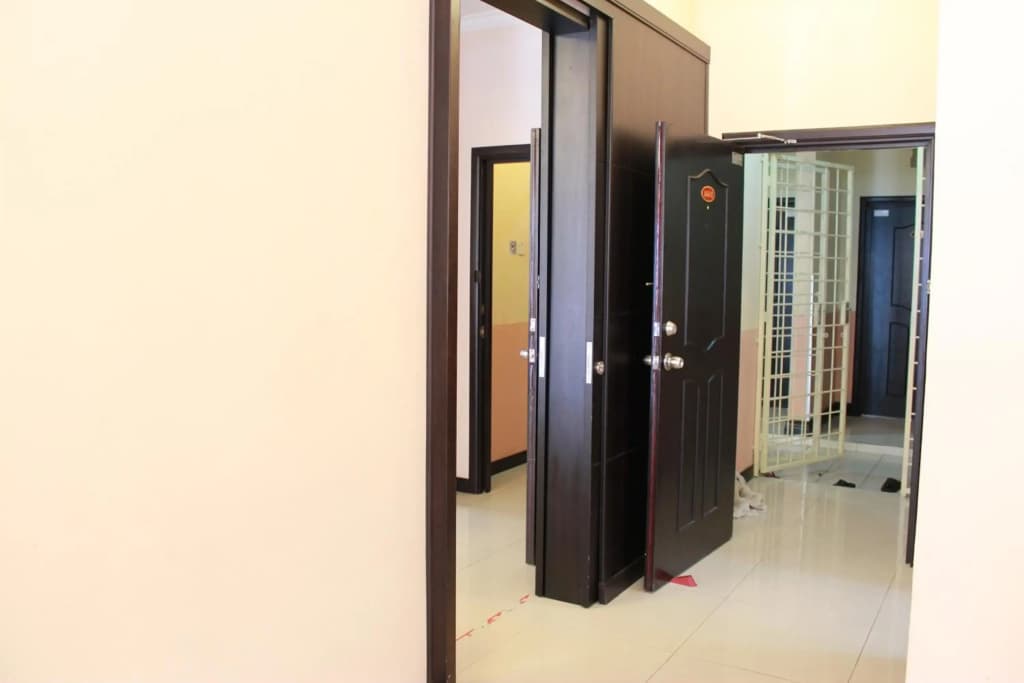 Marina Court-5Bilik 3Tandas 2Tingkat Penthouse 2Parkir Percuma Maksimum 22Org Termsk Kanak2 & Marina Court 6Bilik 4Tandas 2RuangTamu 2Dapur 2 Parkir Percuma Maksimum 14Org Termsk Kanak2 - photo 11