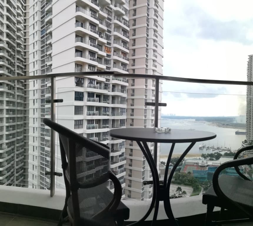 Sea View Homestay @ Country Garden Danga Bay - photo 7