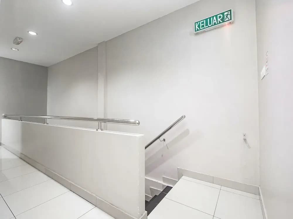 Nice Stay Three Six Five Services by OYO Rooms - photo 12
