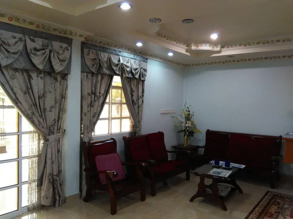 Ben & Roz Inn - photo 10