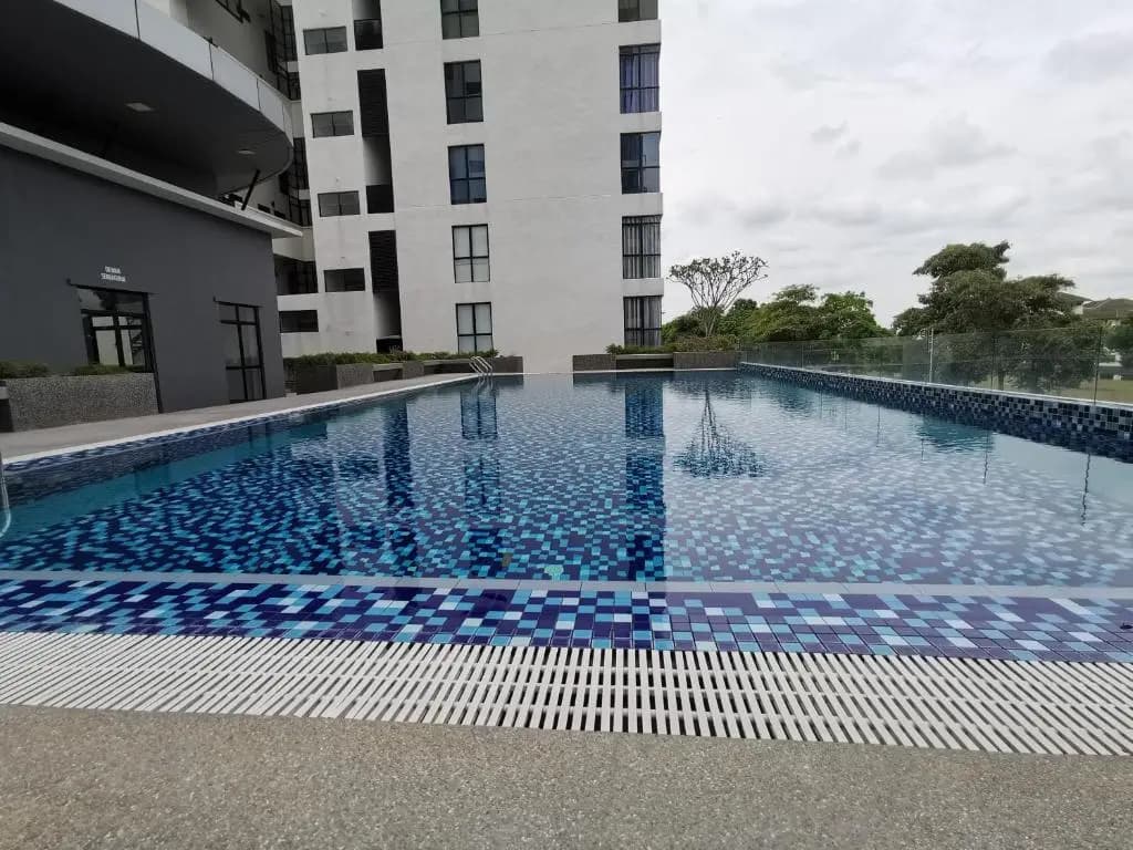 Duplex Apartment Lakeview - Free Netflix & WiFi - photo 8