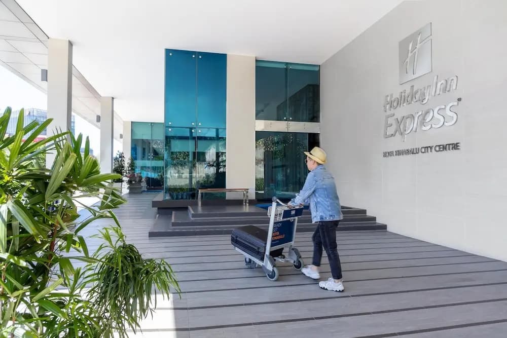 Holiday Inn Express Kota Kinabalu City Centre by IHG - photo 39