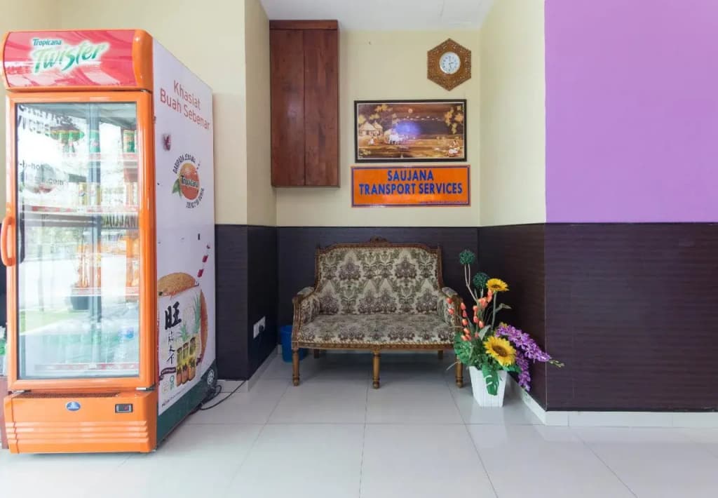 Saujana City Hotel by OYO Rooms - photo 19