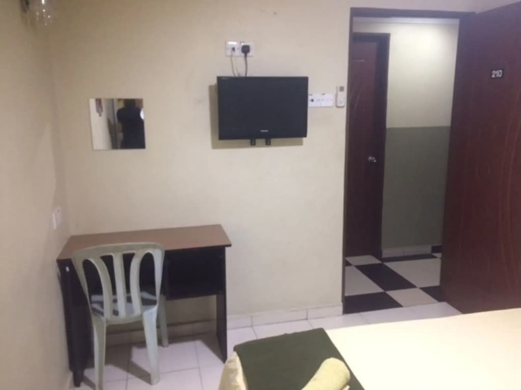 Kristal Inn Hotel UITM Shah Alam - photo 12