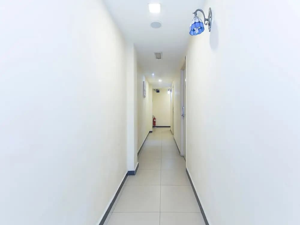 OYO 124 Hotel Seniman Sentul - photo 11