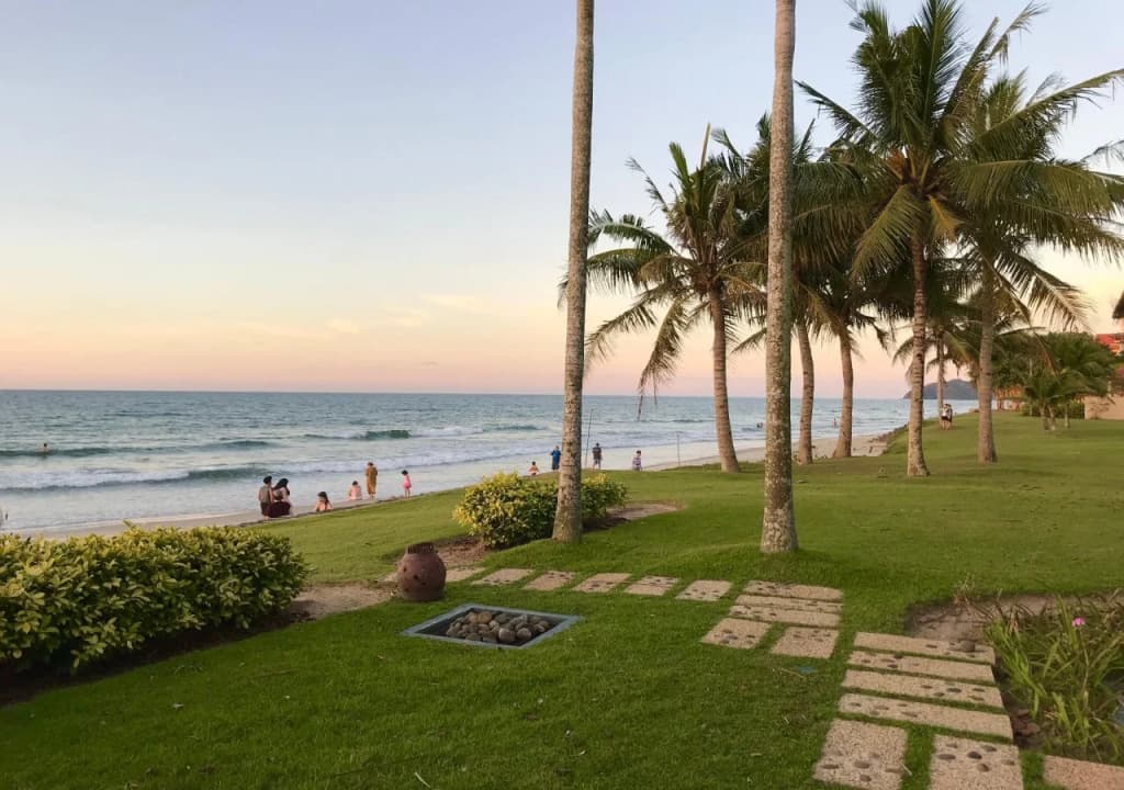 Sunset Seaview Beach Villas & Spa Suites at Nexus Karambunai - photo 15
