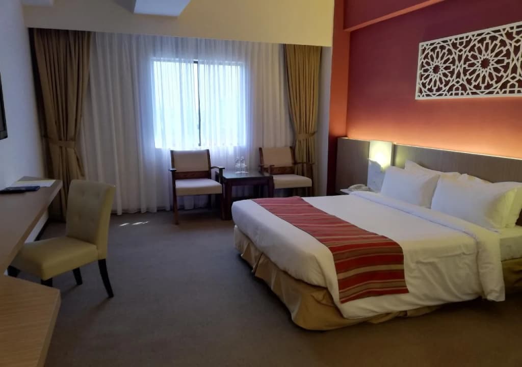 Grand Barakah Hotel - photo 2