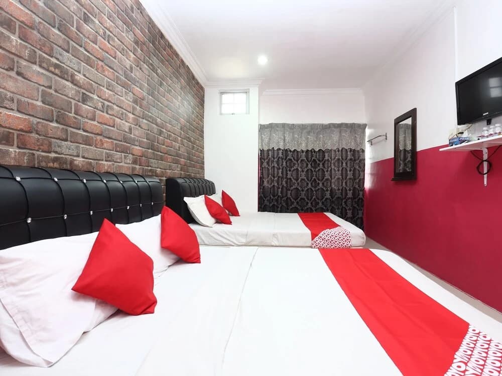 Sri Seroja Inn Budget Hotel by OYO Rooms - photo 1