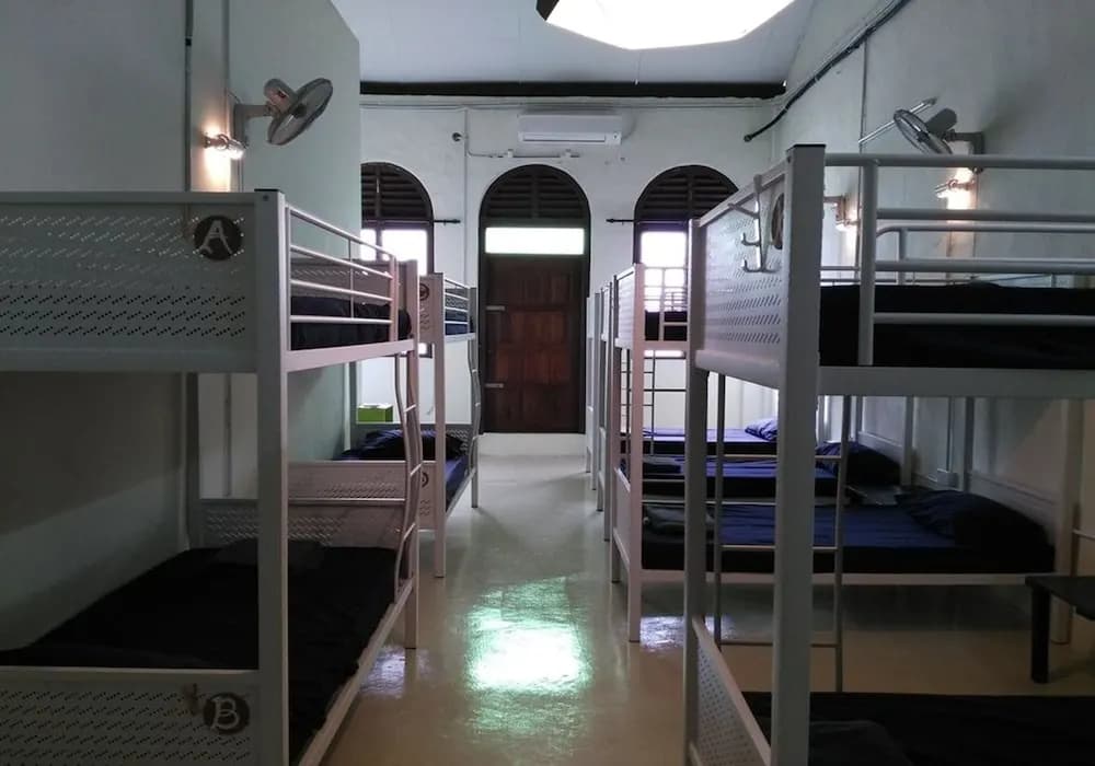 Vloft Backpackers Hostel - photo 14