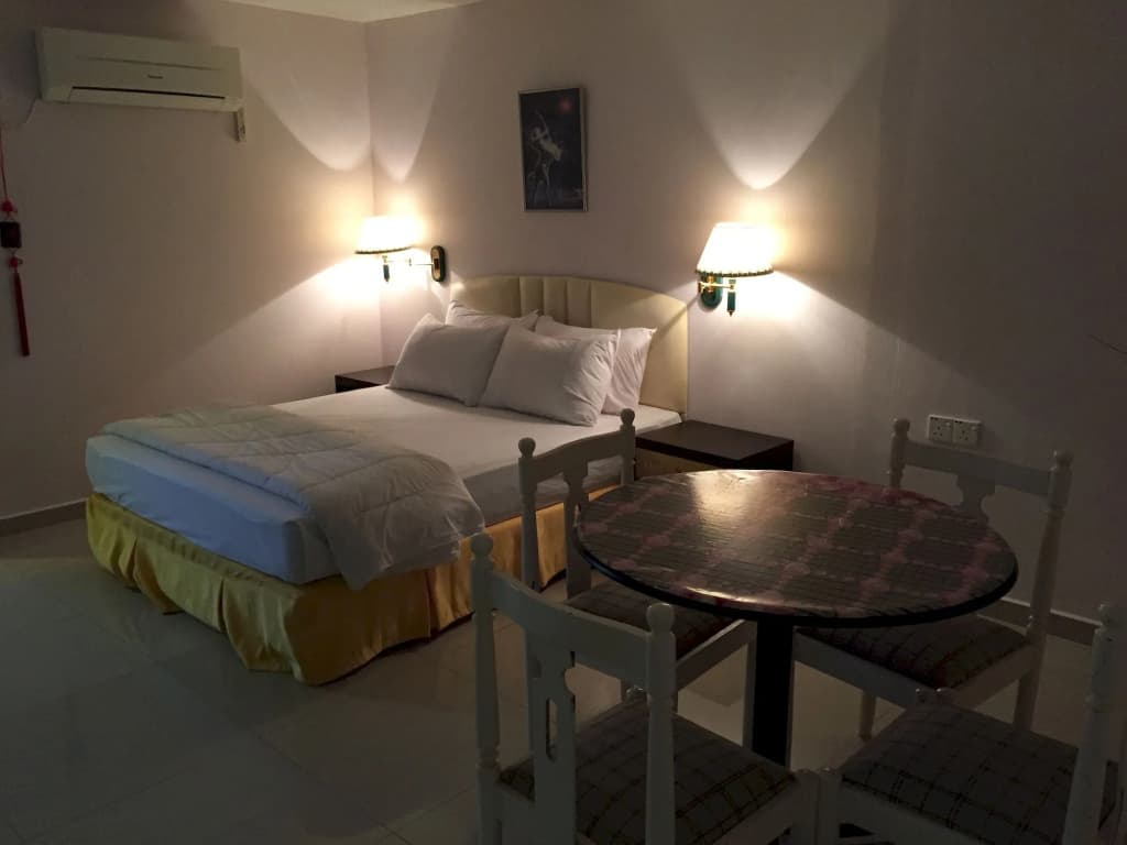 Raja Inn Hotel - photo 7
