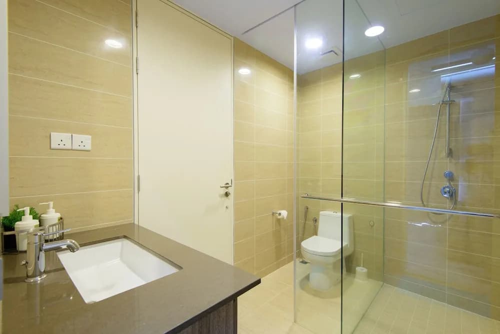 2 Bedrooms Apartment By The Sea - photo 10
