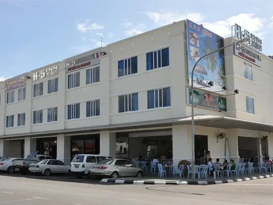 H-5 Inn - photo 1