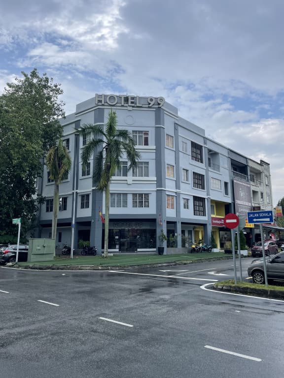 Hotel 99 - Kota Kemuning - photo 26
