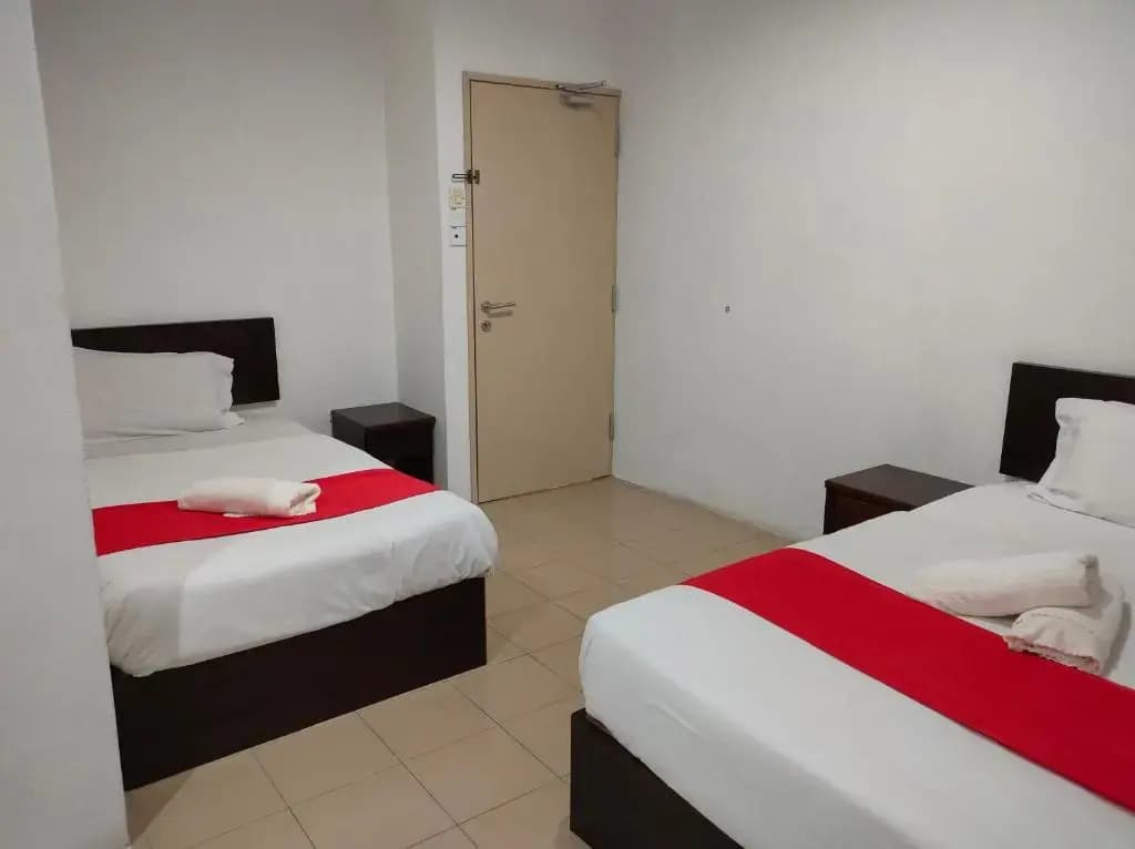 Hotel Star Inn - photo 5