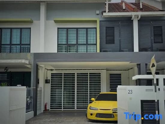 H+M Residence II [3km] to Setia City Convention - photo 3