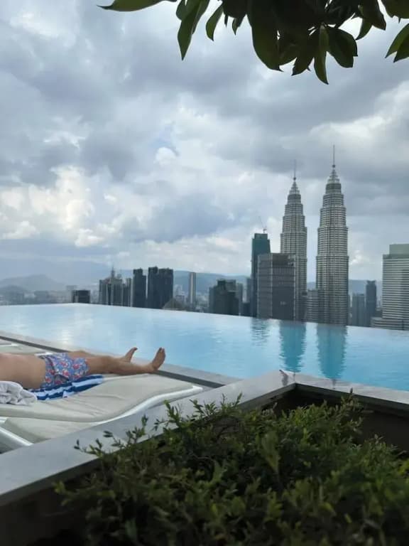 Platinum Suites Tower 2 KLCC - photo 15