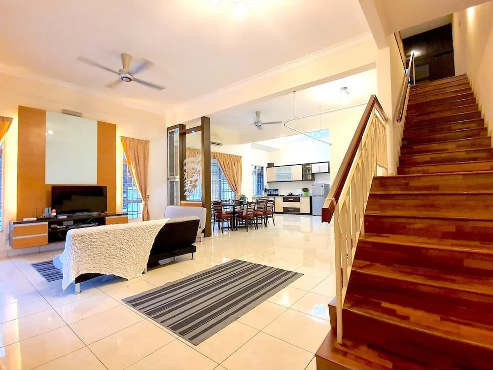 Kota Kemuning Private House by BeeStay - photo 8