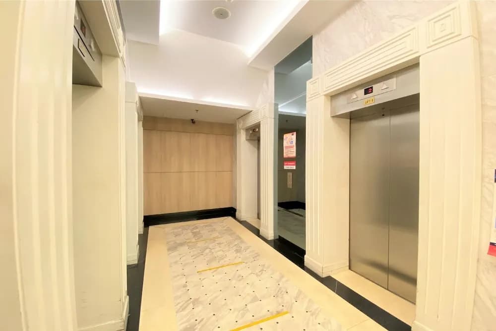 Mansion One Suites by OYO - photo 10