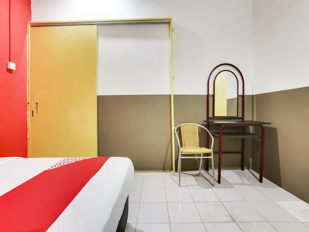 OYO 89615 T Family Hotel - photo 6