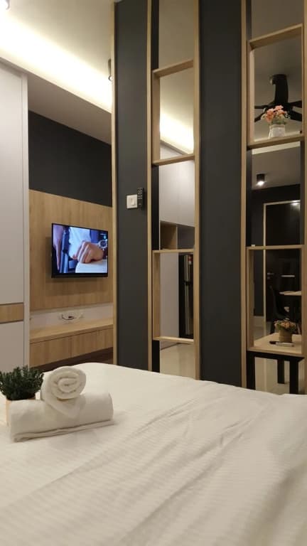 Parc Regency Serviced Apartment - photo 2