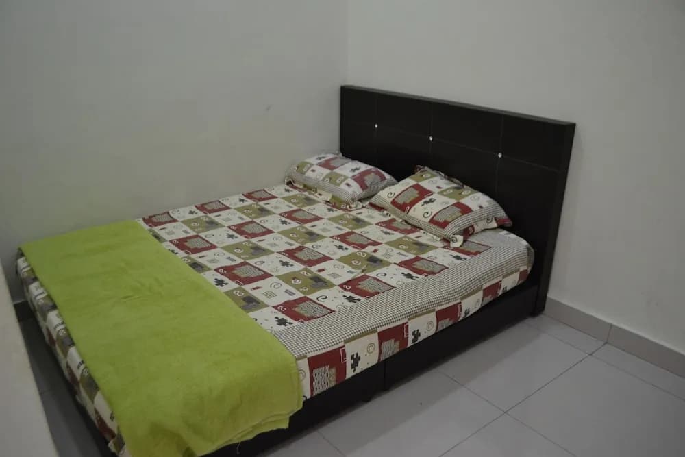 Sitiyam Homestay Seri Kembangan - photo 6