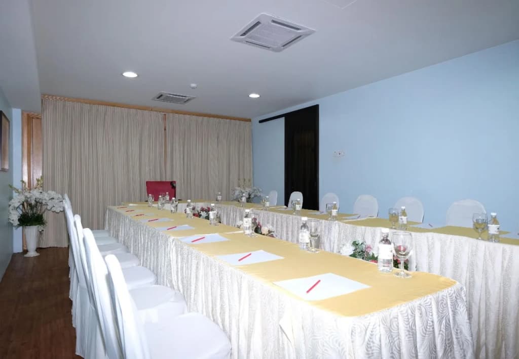 Ty Hotel - photo 17