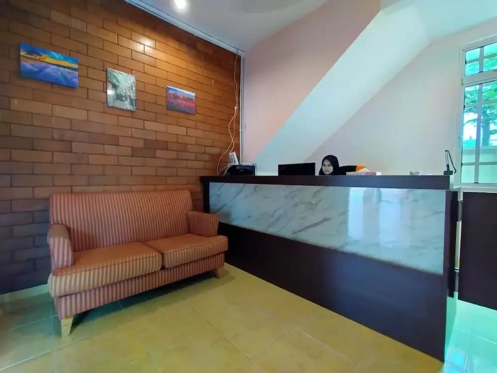 SPOT ON 89942 M & H Rizq Ventures - photo 2