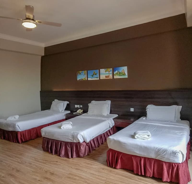 Hotel Langkasuka - photo 2