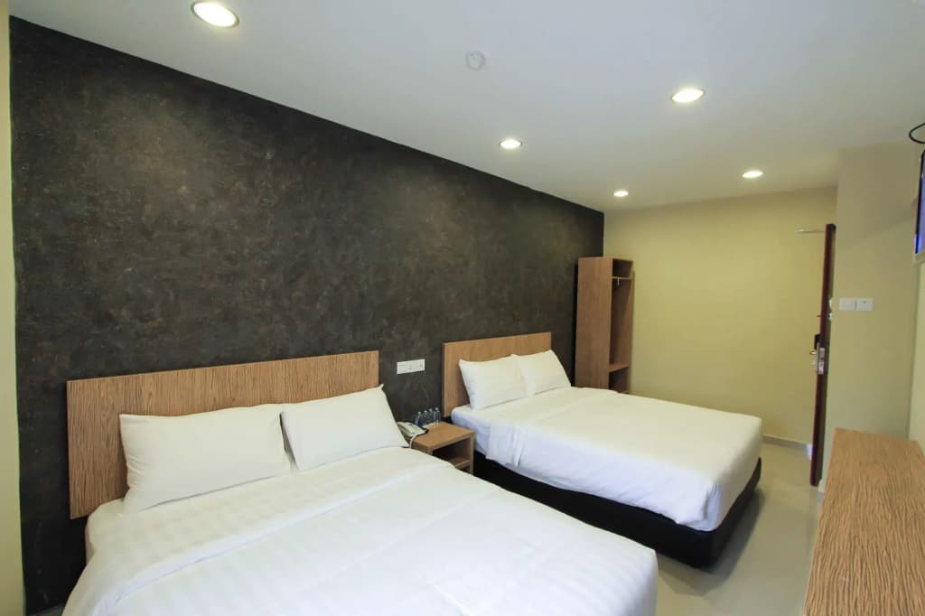 Era Plus Hotel - photo 7