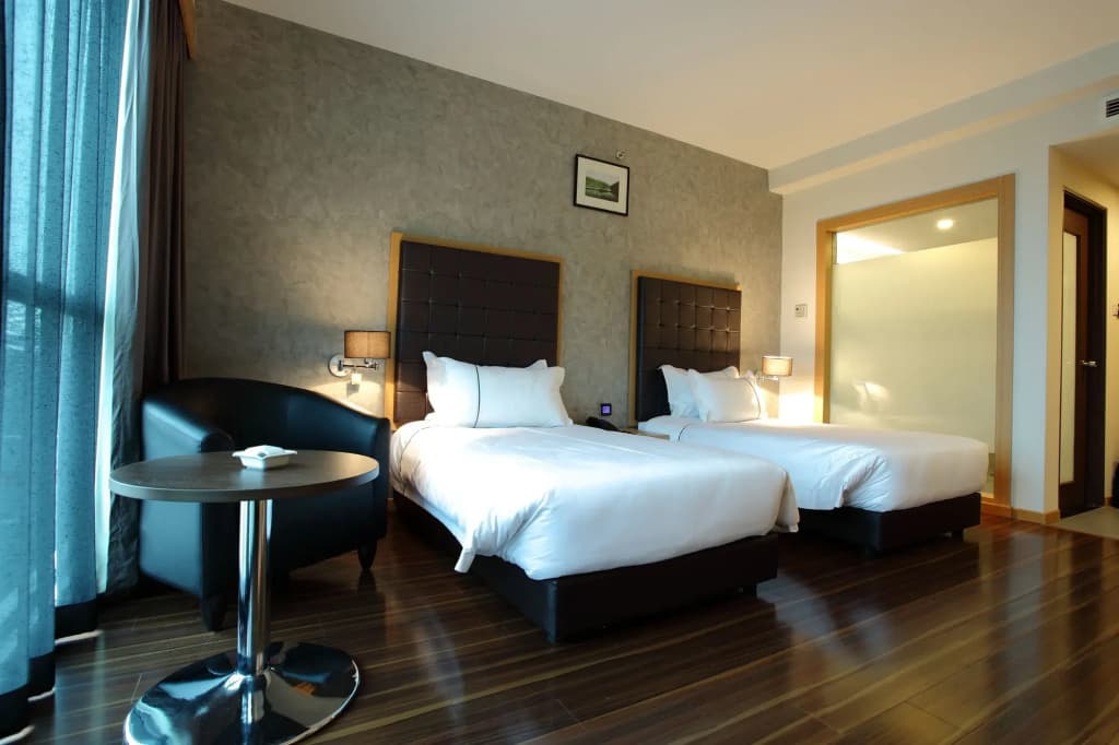 Symphony Suites - photo 4