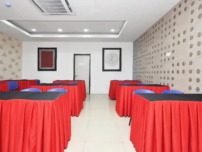 OYO 886 ADA Hotel & Apartment - photo 13