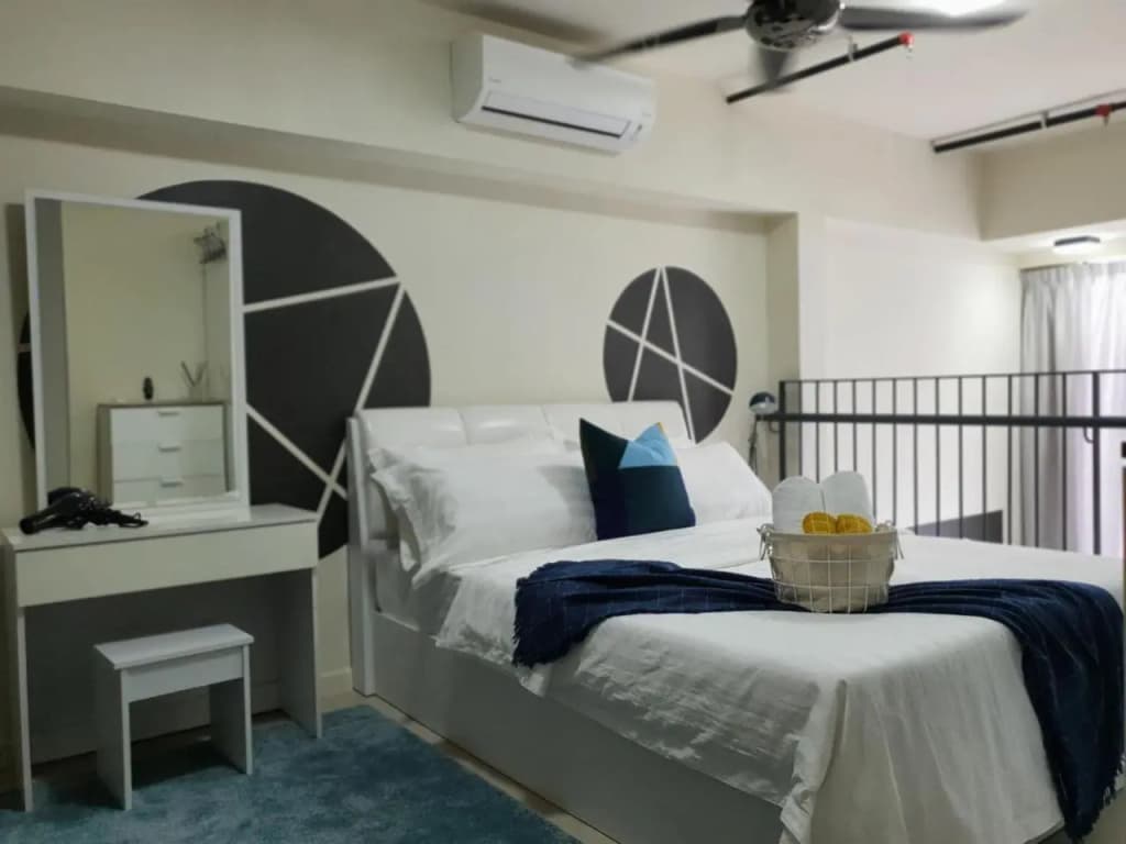 The Perfect Getaway @ Tamarind Suites, Netflix 300Mbps - photo 2