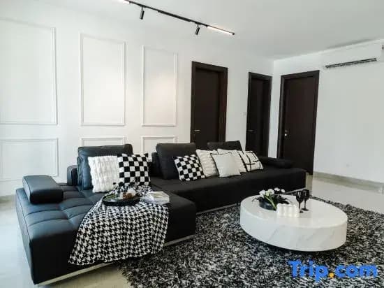 Makloom Home • The 8 George Town Collection - photo 1