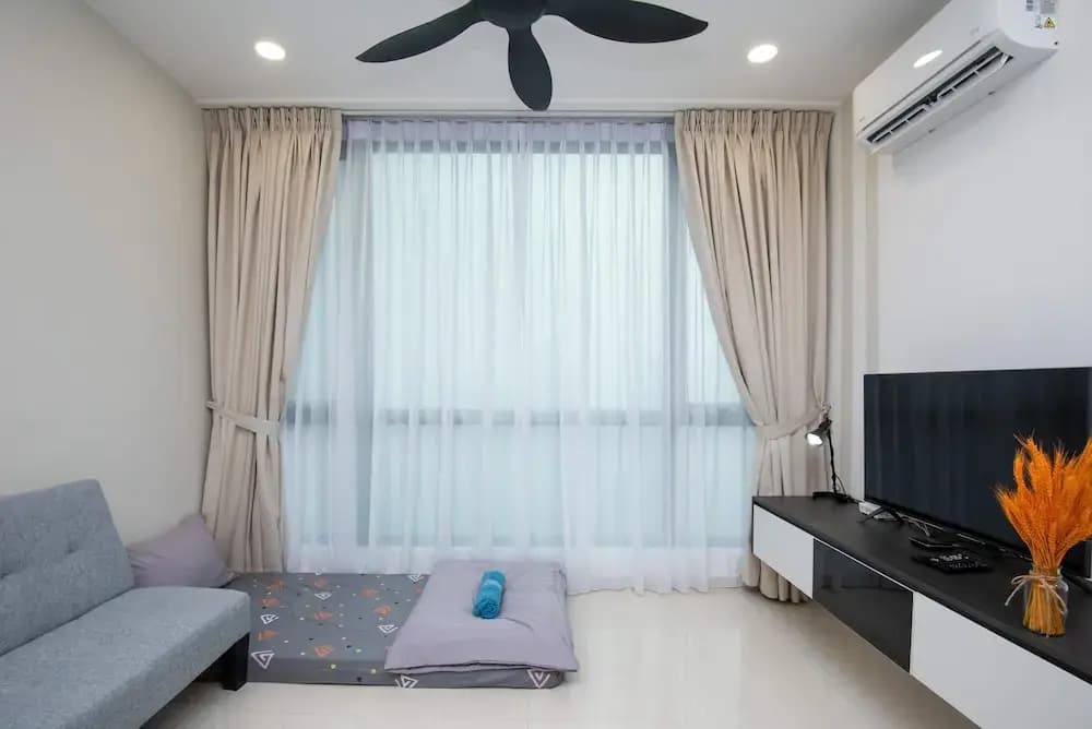 Cozy 1BR Apt Near CIQ Free Parking - photo 2