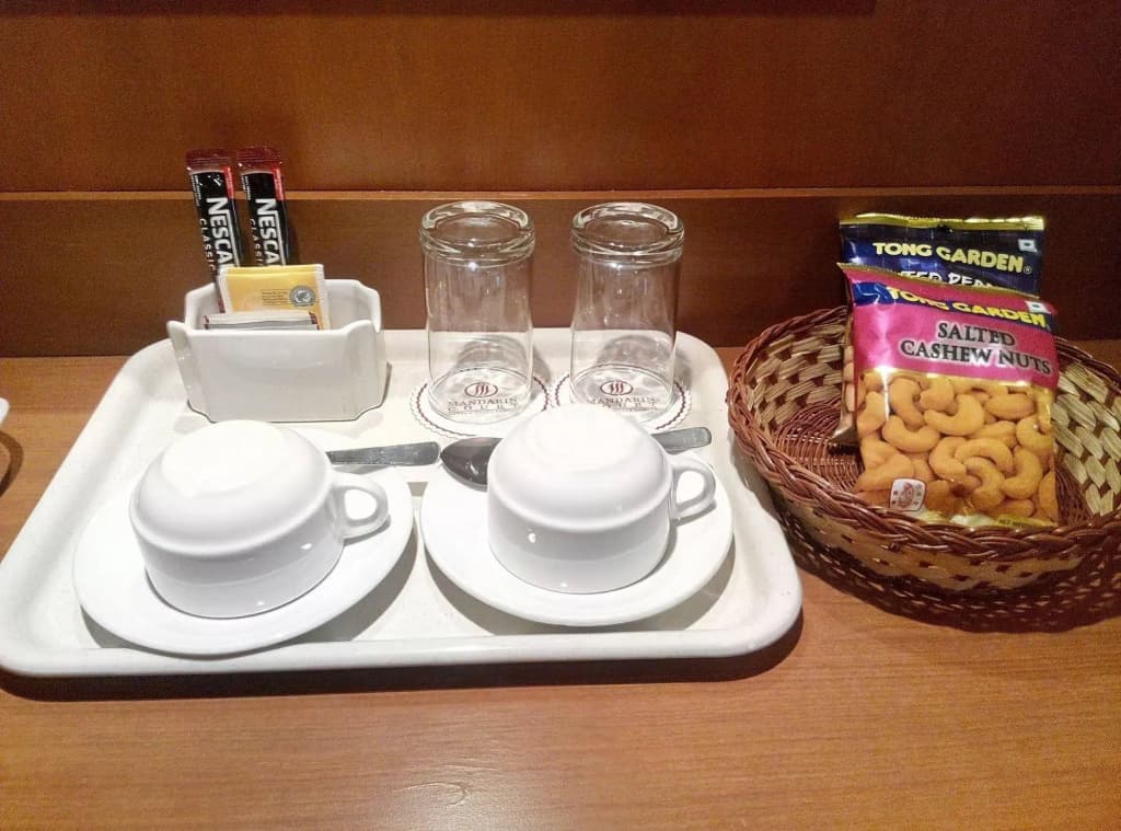 Mandarin Court Hotel - photo 11