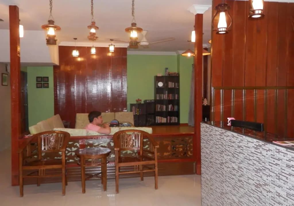 Travellers Planet Hotel & Guest House - photo 25