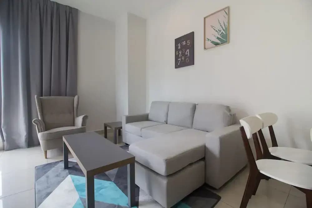 OYO Home 501 Luxury 1BR Crest Condo - photo 10