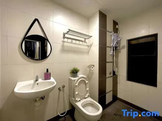 2BR Equine 6 Pax | Wifi+ Netflix | UPM |KLIA | MRT - photo 2
