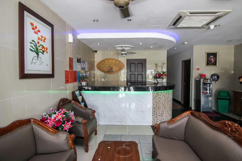 Hotel Zamburger Taman Nusa Jaya - photo 1