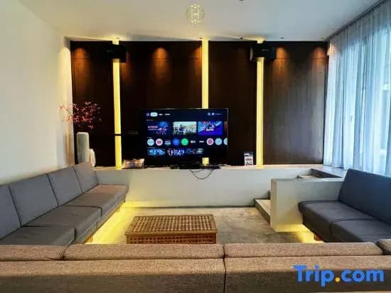 The Luxurious 231, Lake House Villa - photo 6