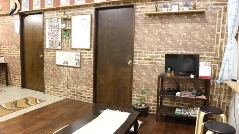 EB2 Hostel - photo 3