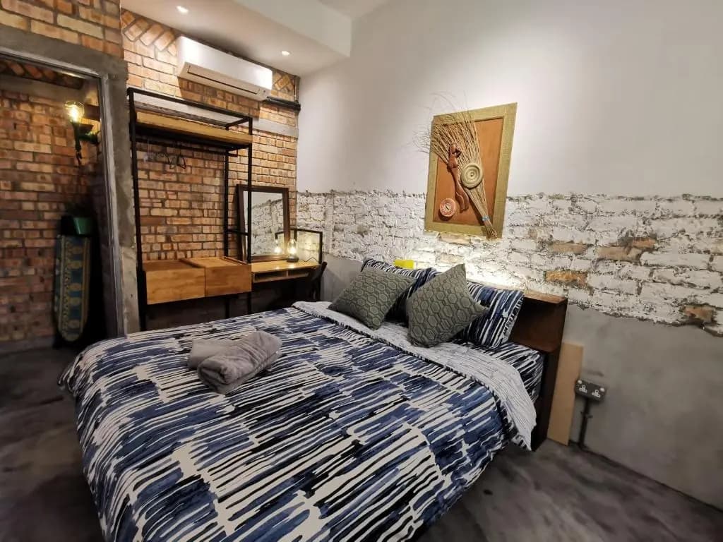 GENIEHOME No10 CLASSIC HOME 5BR6B free Wifi at SS2 PJ - photo 3