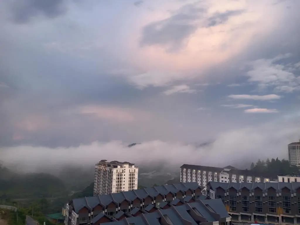 ComfyHome at Palas Horizon Residence with sunrise view - main photo