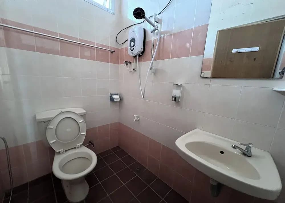 SL Guesthouse Kuantan, Pahang - photo 7