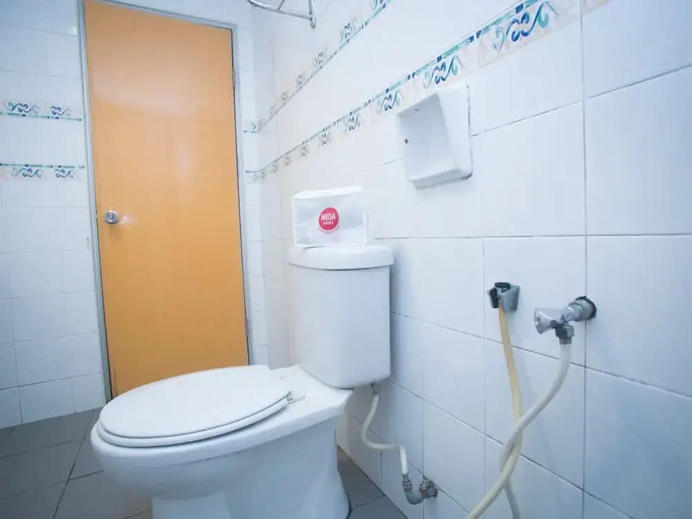 Super Oyo 447 Comfort Hotel Meru - photo 8