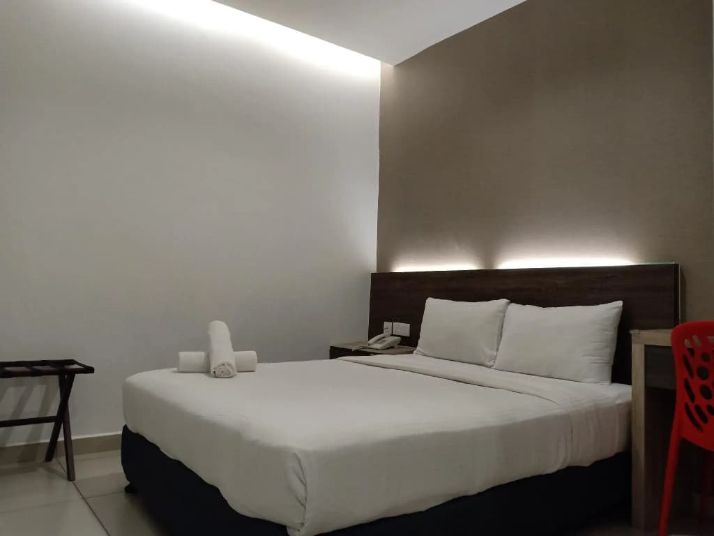 Hotel Alpha - photo 3