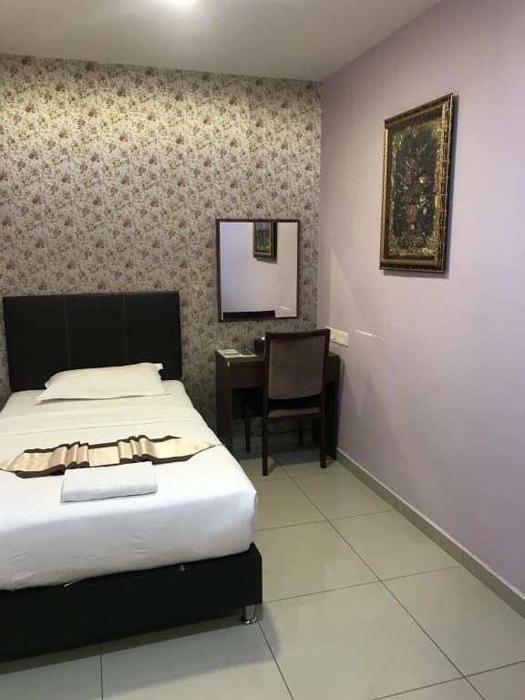 AB Inn Hotel - photo 1