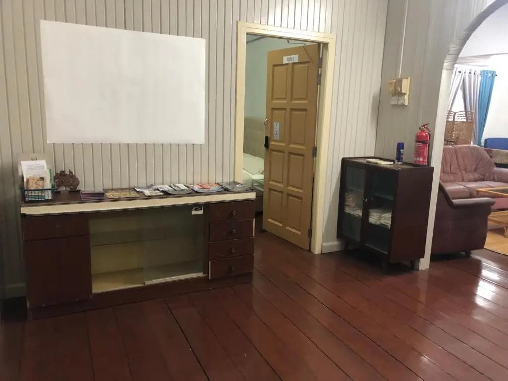 Complete 3-bedroom house with private bathrooms. - photo 4