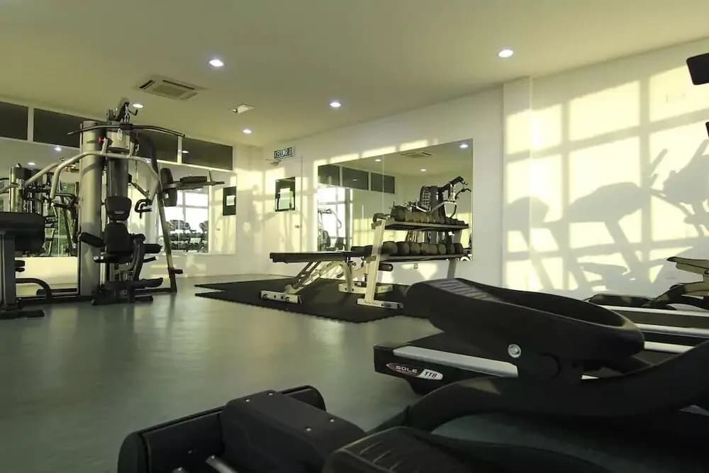 YO.OM Families Luxury Condo Gateway 6 Pax - photo 28