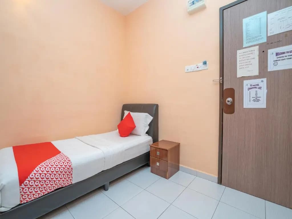 Sz Hotel - photo 4